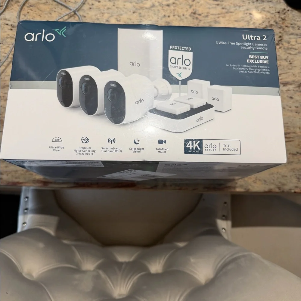 Arlo White Wireless Security Camera System - 3 Pack